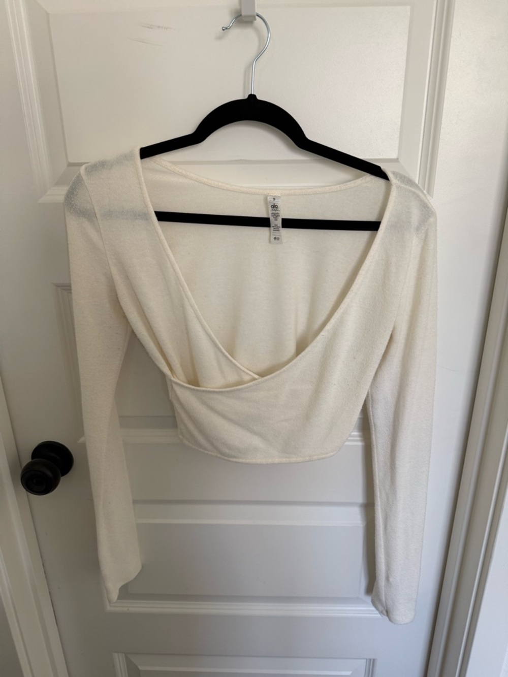 ALO Yoga Amelia Luxe Wrap-Front Long Sleeve Crop Top in Pristine Heather - Picture 5 of 6